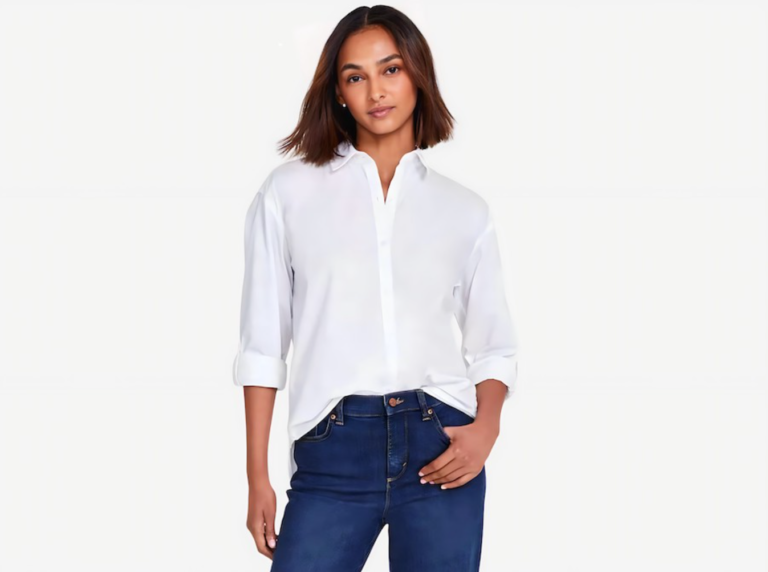 Timeless Threads: 10 Essentials for Every Teenager’s Wardrobe